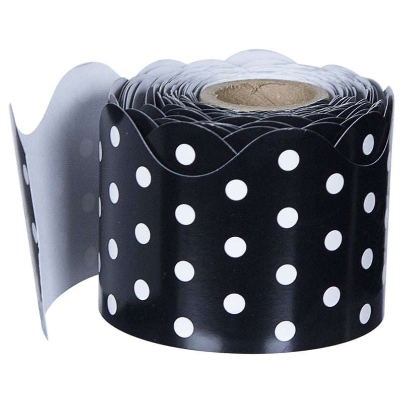 Black & White Dots Scalloped Border