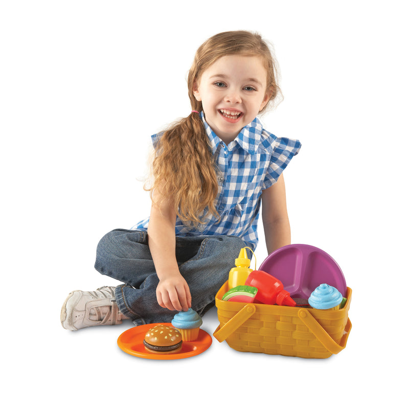 New Sprouts Picnic Set Set Of 15